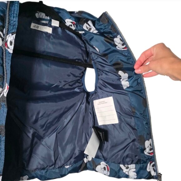 Mickey puffer vest NWT - Picture 6 of 7